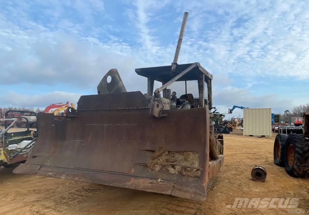 CAT D 7 E Telaketjupuskutraktorit