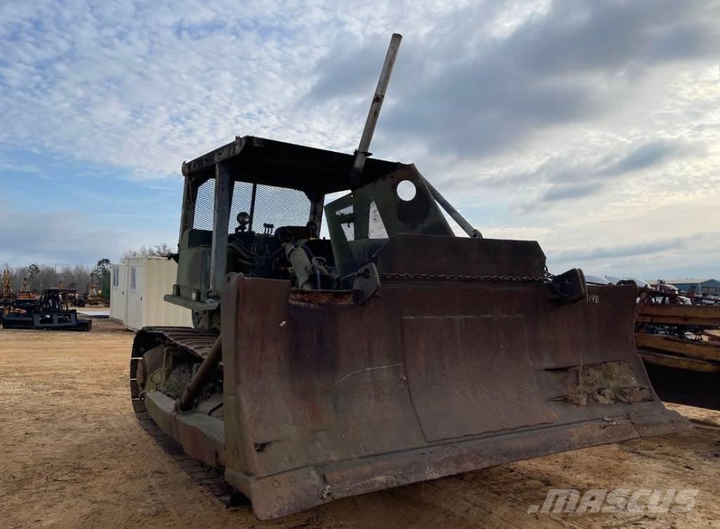 CAT D 7 E Telaketjupuskutraktorit