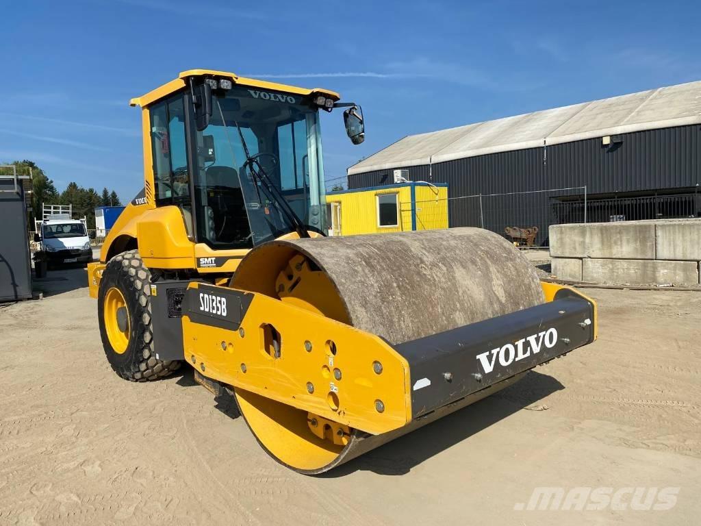 Volvo SD135B Yksivalssijyrät