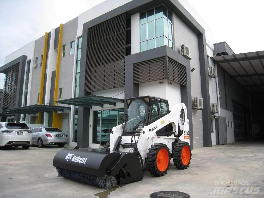 Bobcat S 250 Liukuohjatut kuormaajat