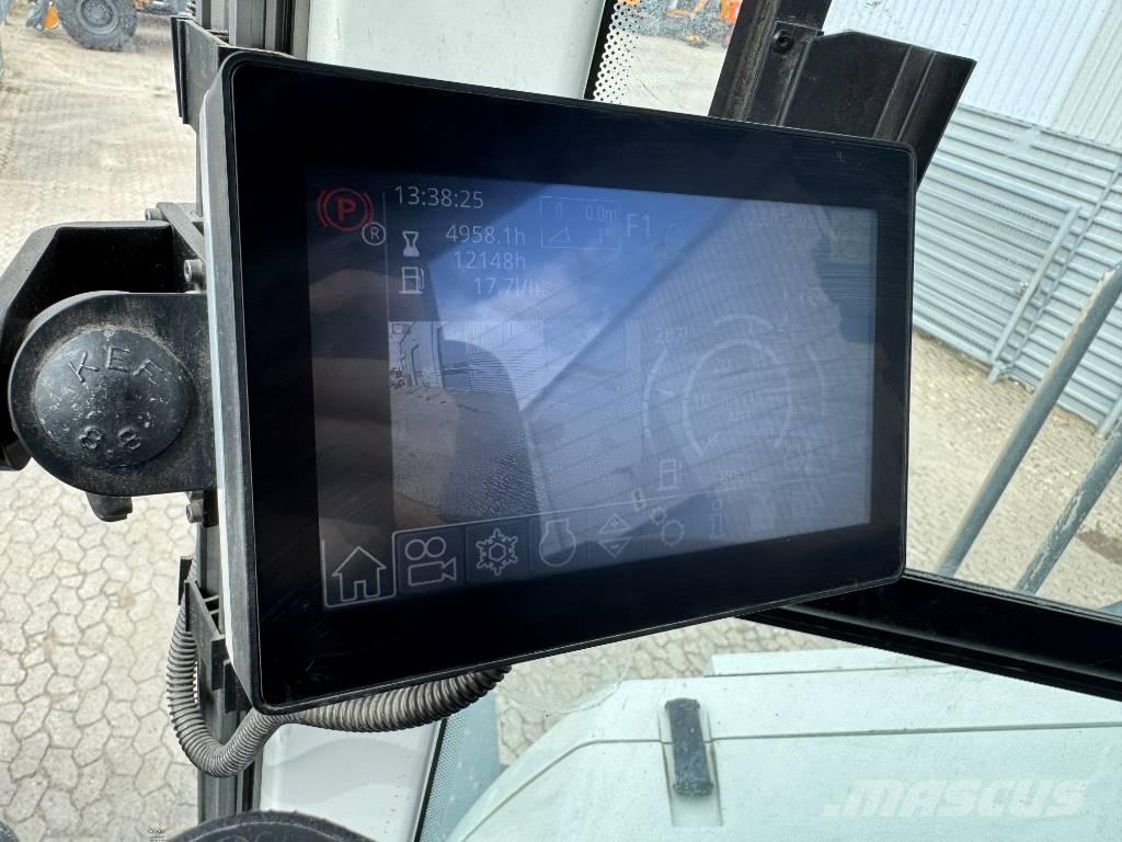 Liebherr L586 Pyöräkuormaajat