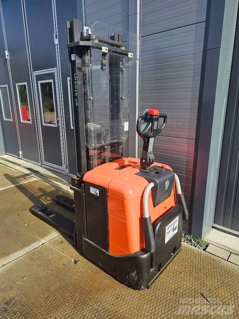 BT SPE 125 4150mm Käyden ajettavat pinoamistrukit