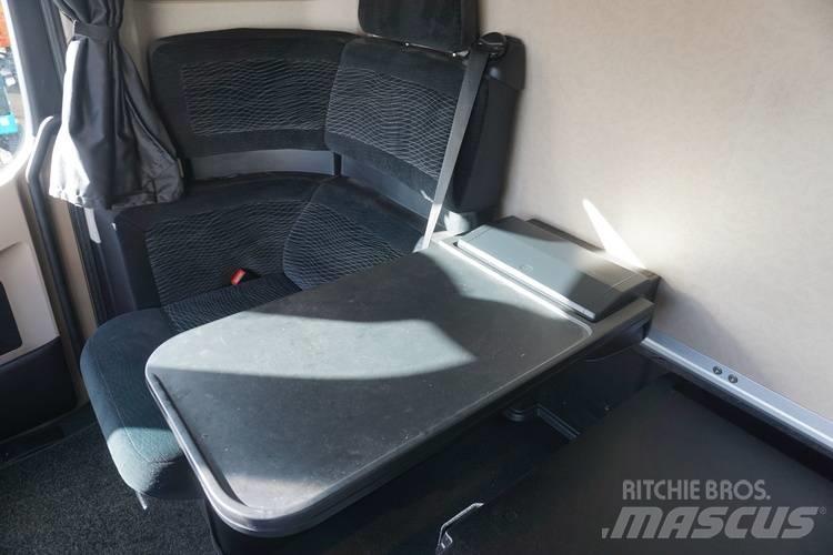 Mercedes-Benz Arocs Sora- ja kippiautot