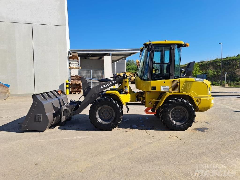Volvo L 35 G Liukuohjatut kuormaajat