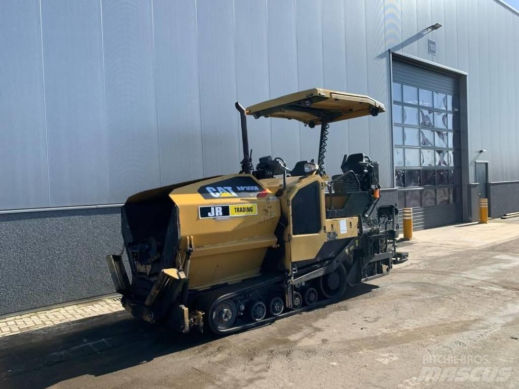 CAT AP355F Asfalttikoneet
