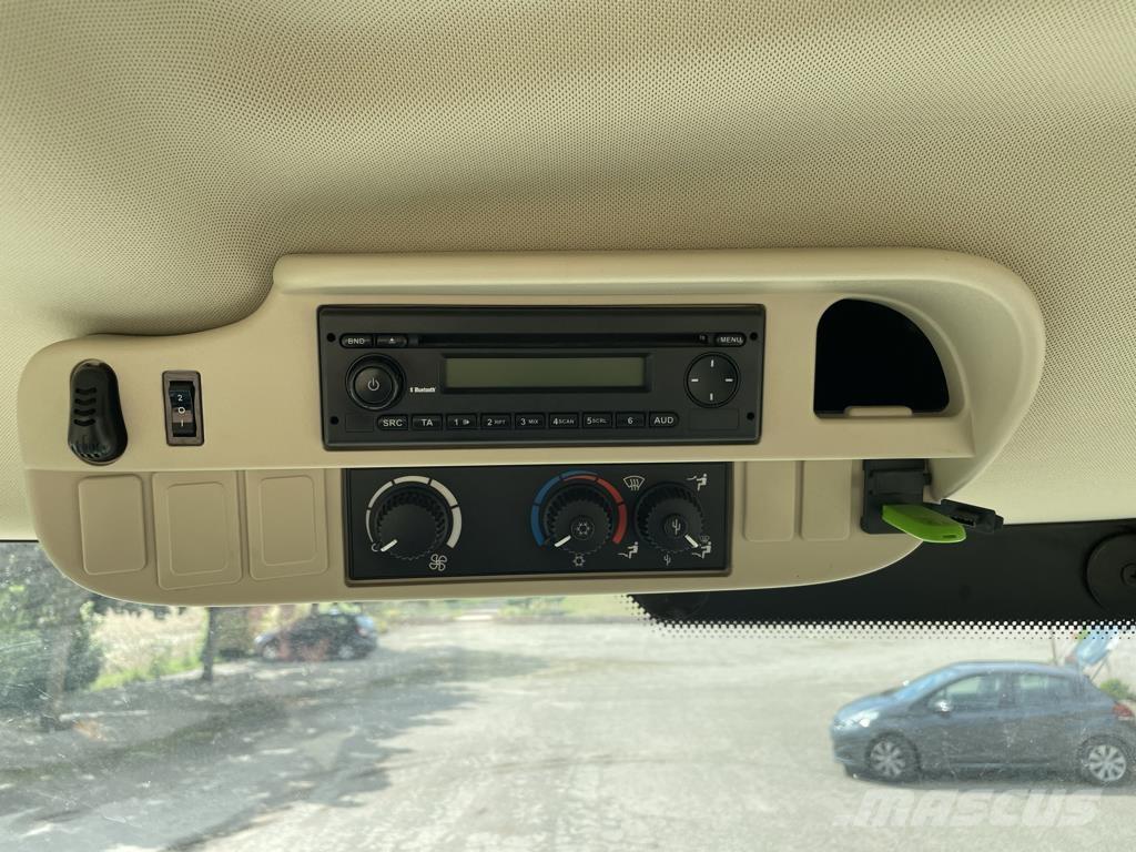 John Deere 6210R Traktorit