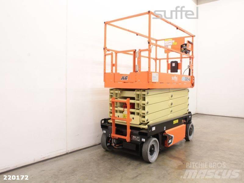 JLG 3246 ES Saksilavat