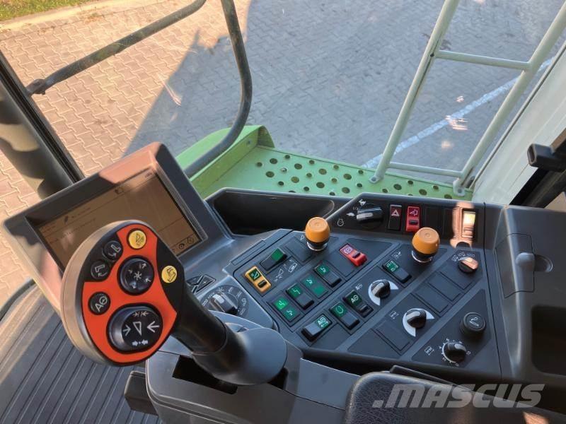 CLAAS LEXION 600 Leikkuupuimurit