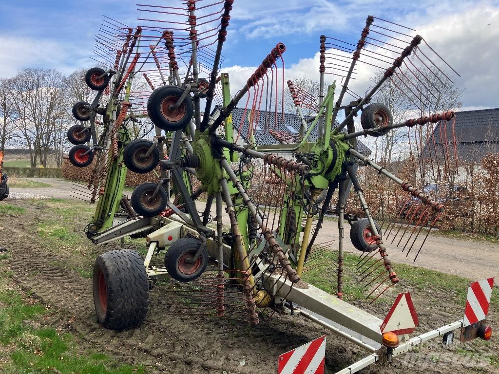 CLAAS Liner 3500 Pöyhimet ja haravat