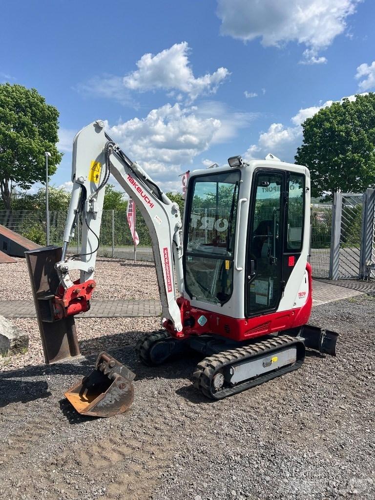Takeuchi TB 216 Minikaivukoneet < 7t