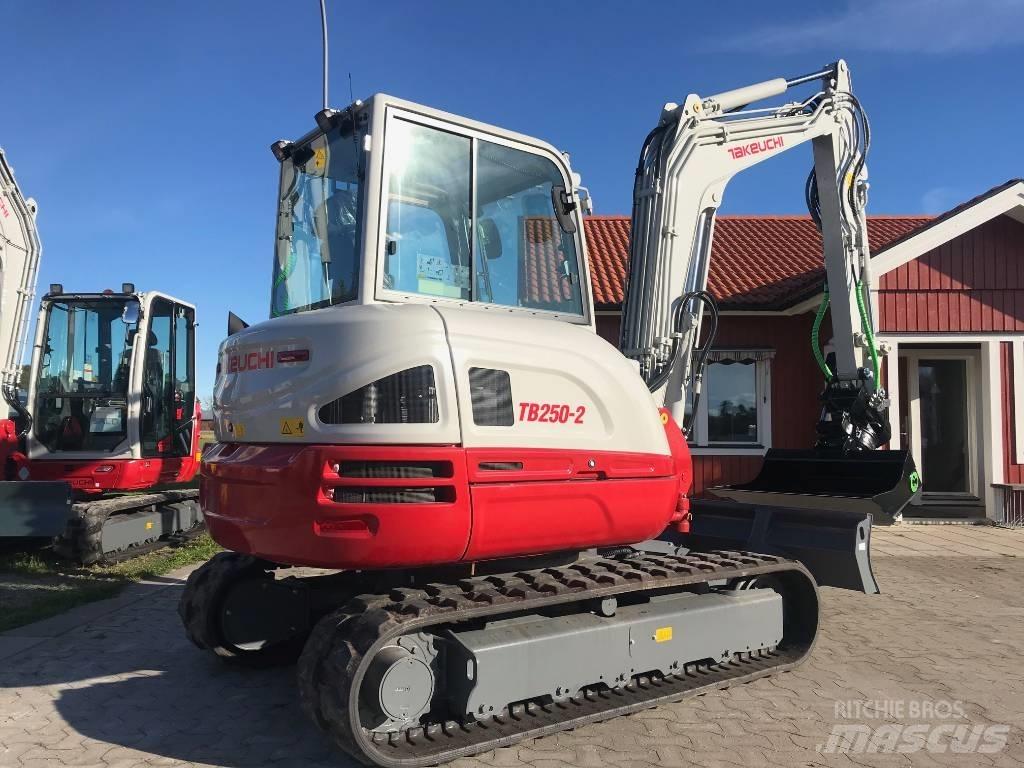 Takeuchi TB250-2 Minikaivukoneet < 7t