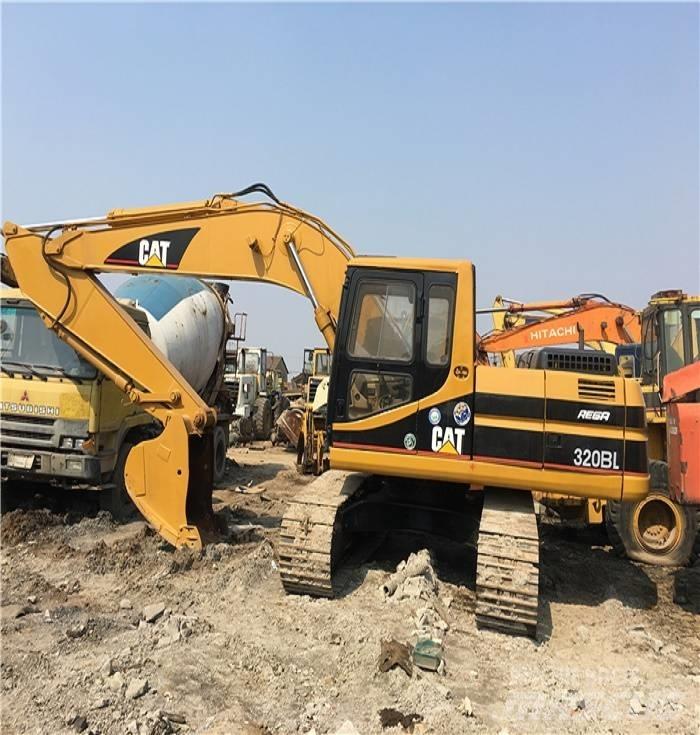 CAT 320 B L Telakaivukoneet