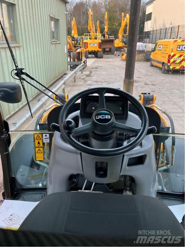 JCB 3CX Kaivurikuormaajat
