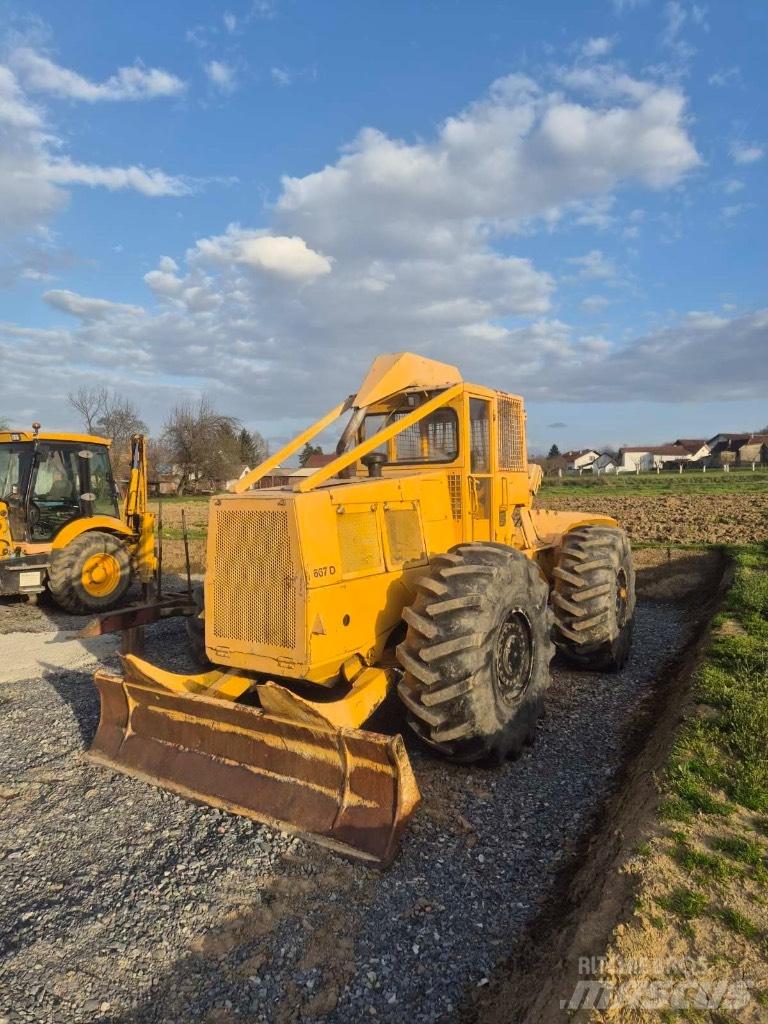 John Deere 667d Metsätraktorit