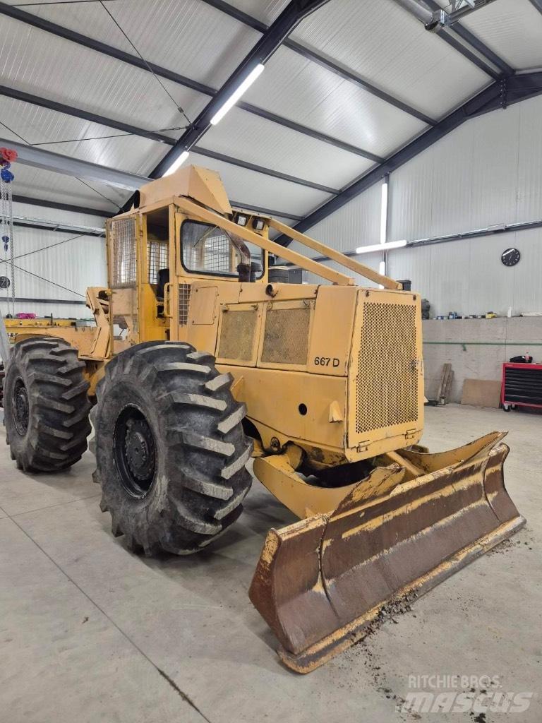 John Deere 667d Metsätraktorit