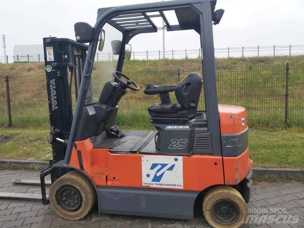 Toyota 7 FB MF 25 Sähkötrukit