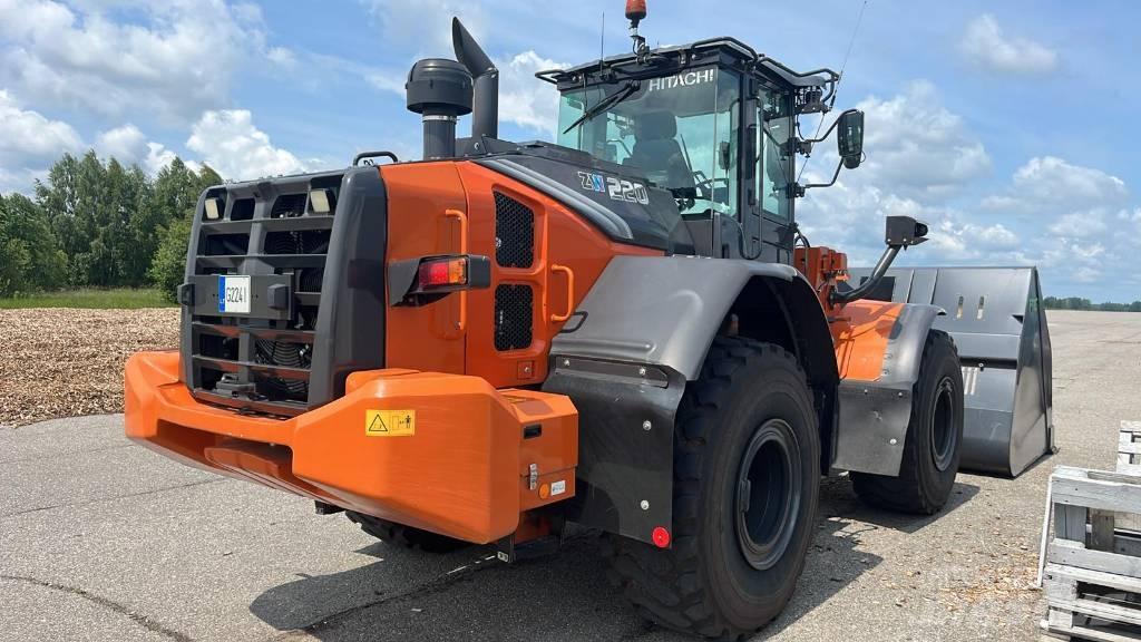 Hitachi ZW 220 Pyöräkuormaajat