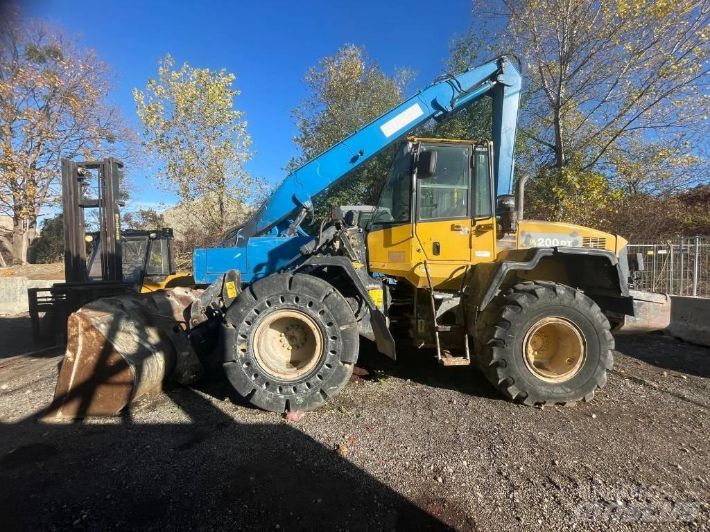 Komatsu WA 200 PT-5 Pyöräkuormaajat