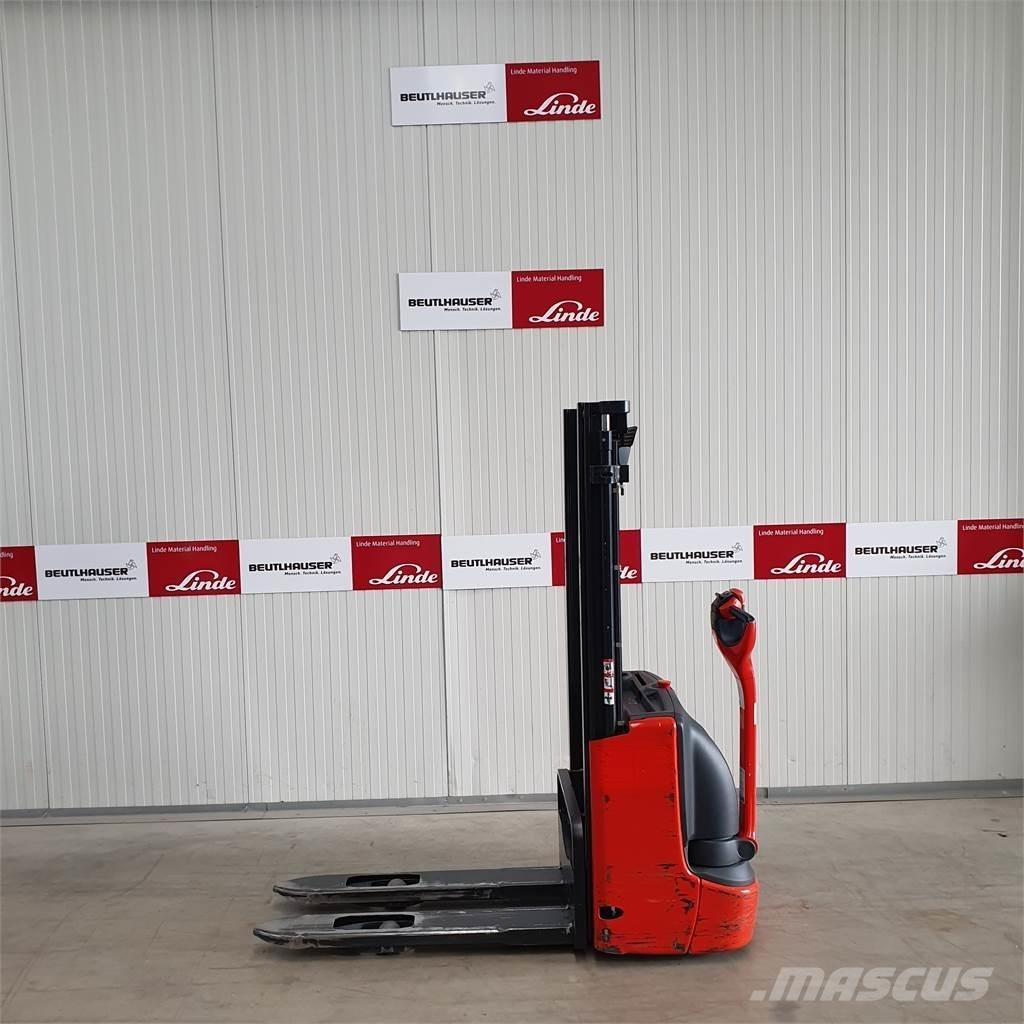 Linde L10 Käyden ajettavat pinoamistrukit