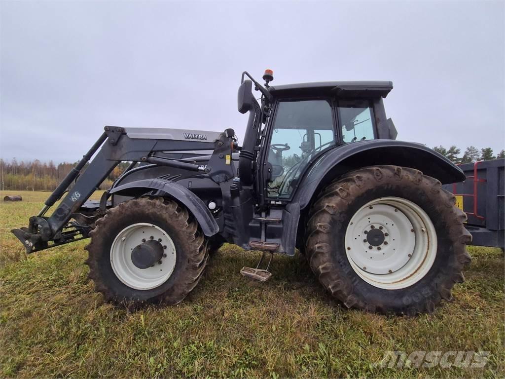 Valtra T163e V Traktorit