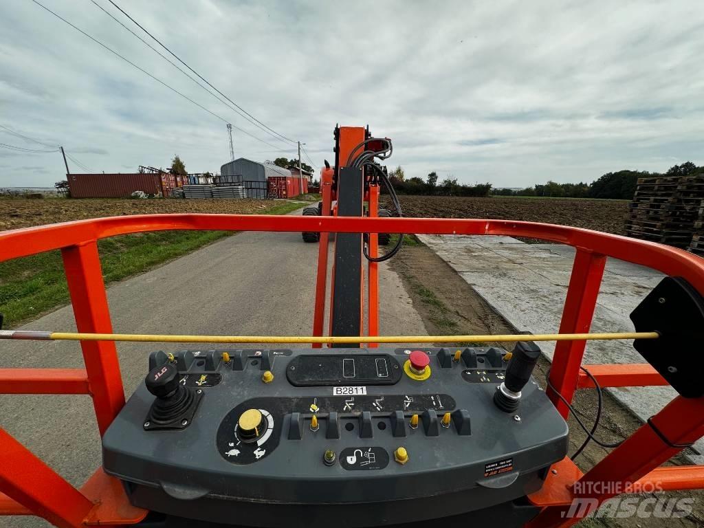 JLG 860 SJ Teleskooppipuominostimet