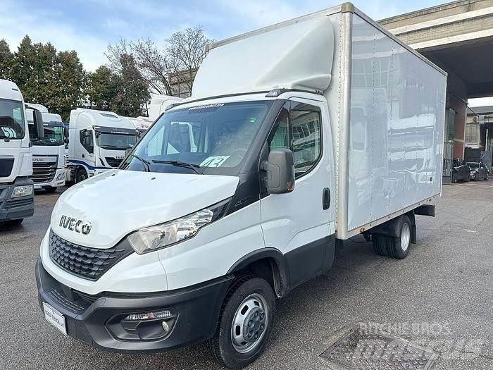Iveco 35C14 Muut autot