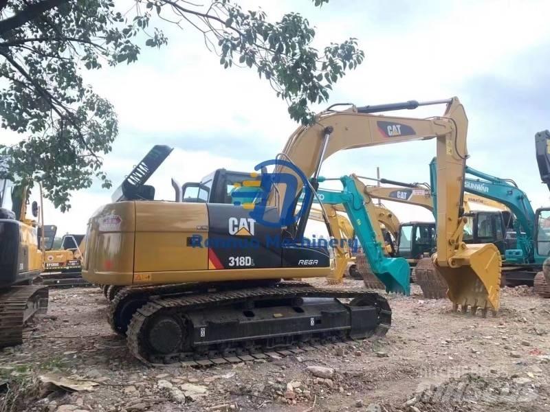 CAT 318DL Telakaivukoneet