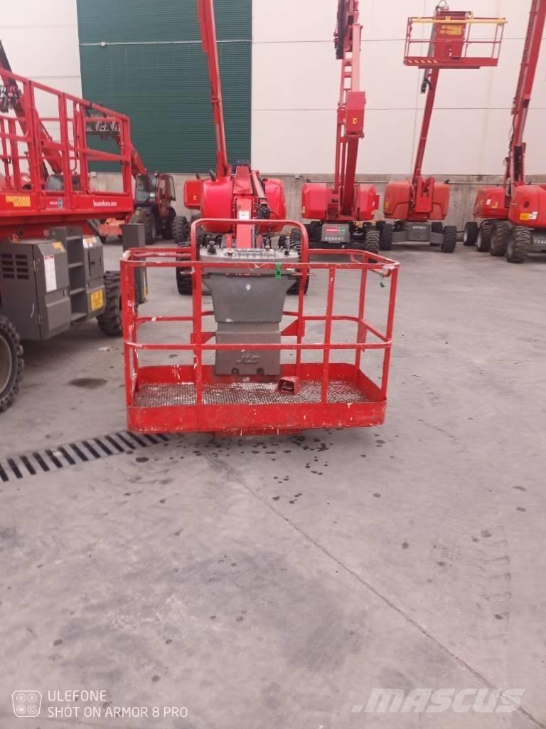 JLG 660 SJ Teleskooppipuominostimet