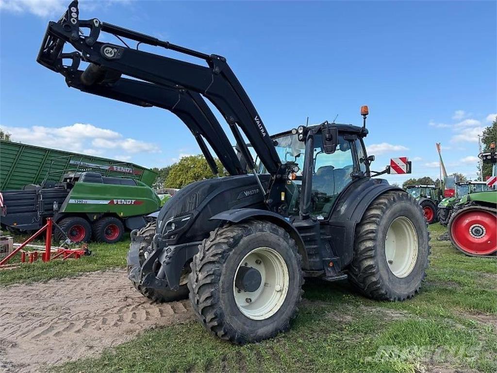 Valtra T 254 Versu Traktorit
