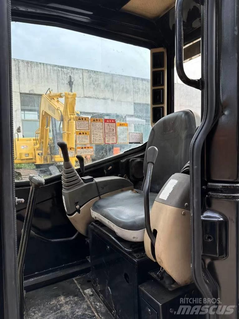 CAT 303 CR Minikaivukoneet < 7t