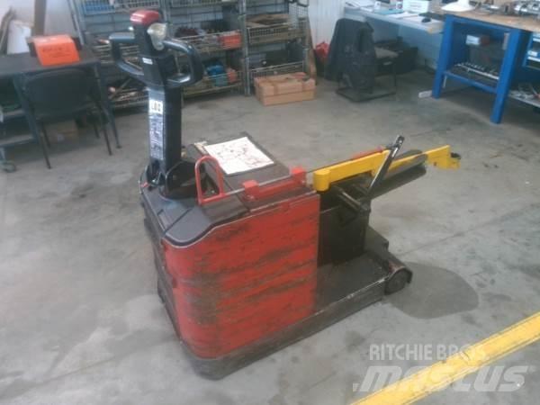 Manitou TA30 Ajettavat pinoamisvaunut