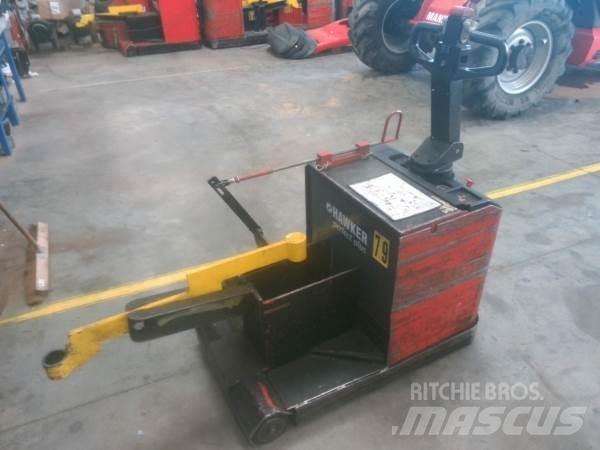 Manitou TA30 Ajettavat pinoamisvaunut