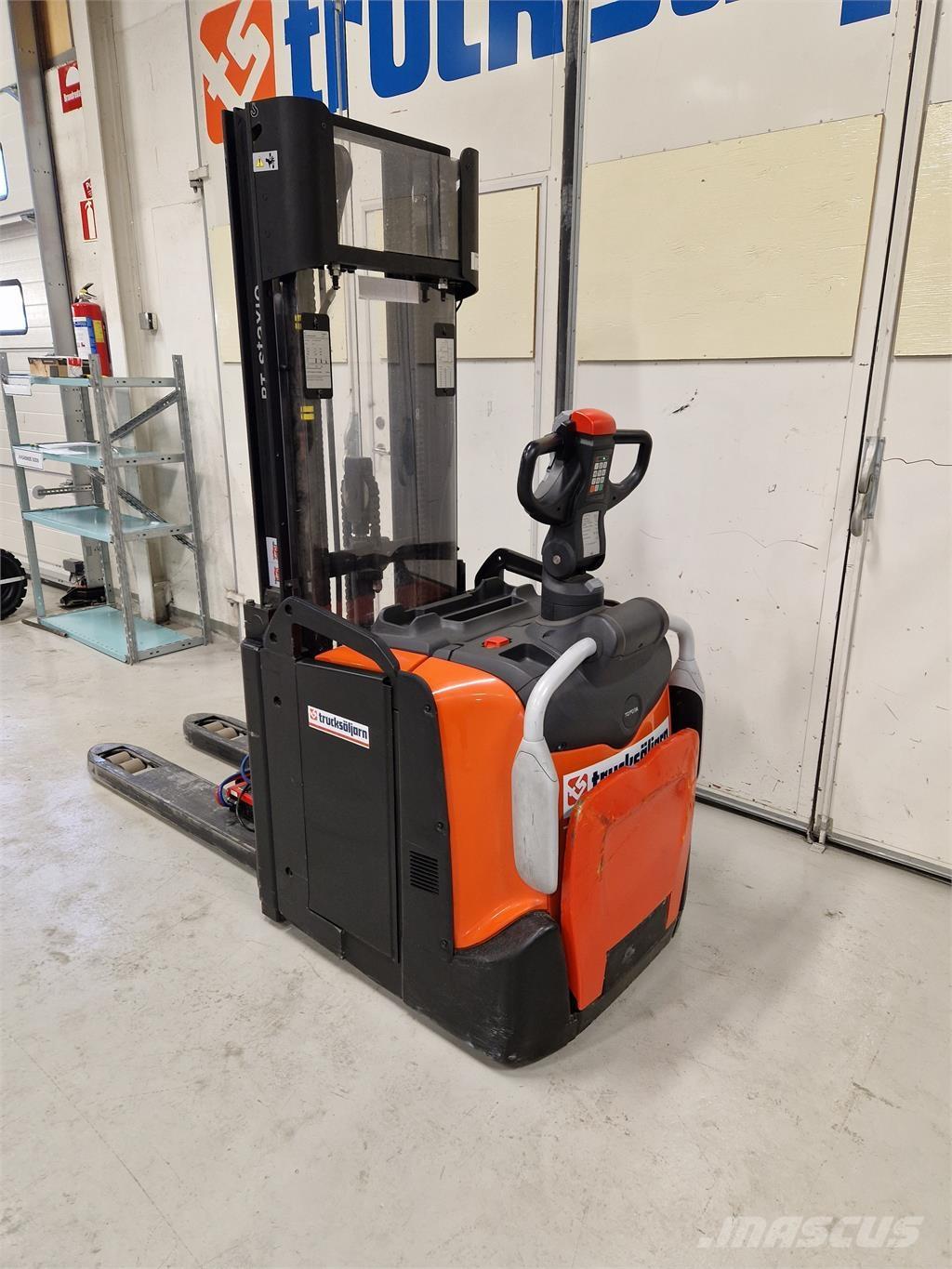 Toyota SPE120L Ajettavat pinoamisvaunut