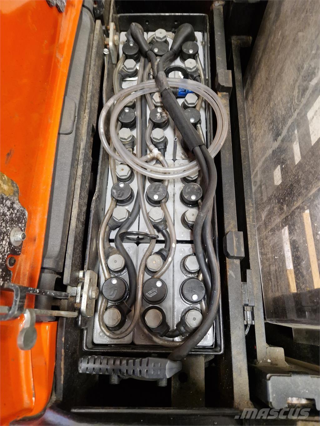 Toyota SPE120L Ajettavat pinoamisvaunut