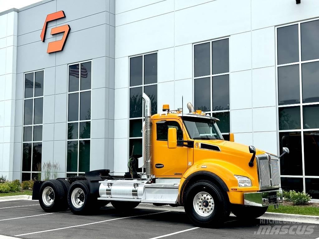 Kenworth T880 Vetopöytäautot