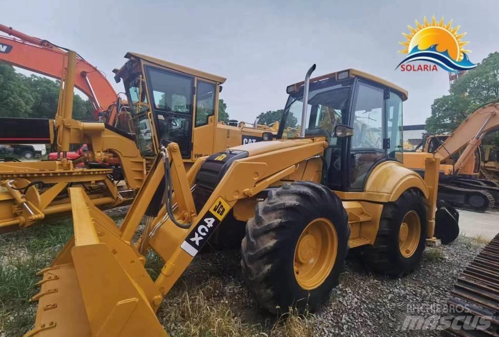 JCB 4 CX Kaivurikuormaajat