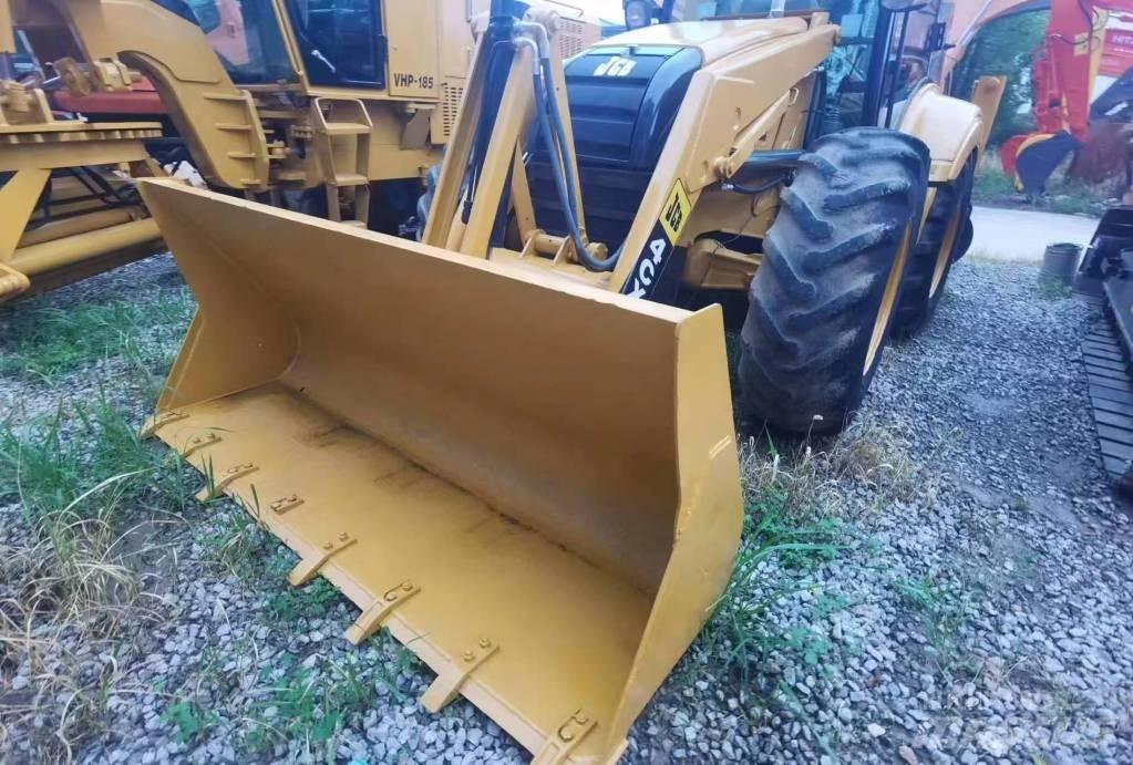 JCB 4 CX Kaivurikuormaajat