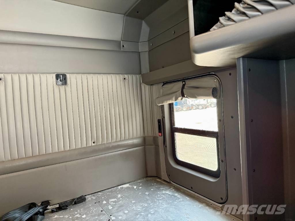 Kenworth T 800 Vetopöytäautot