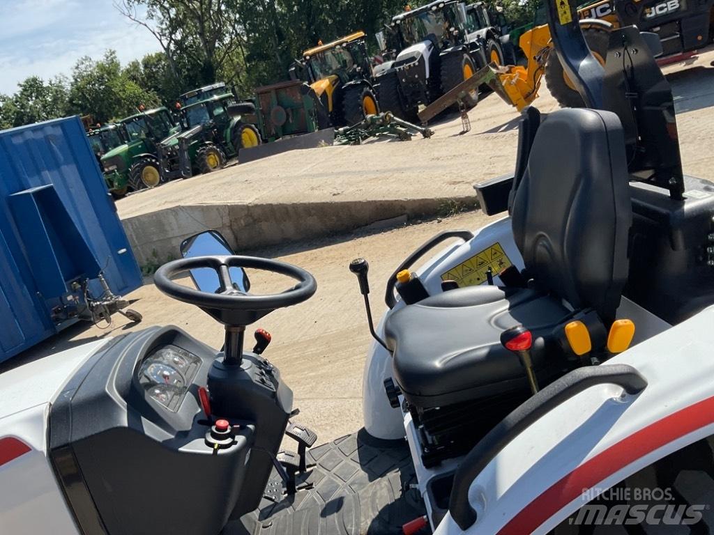 Bobcat CT 2025 Traktorit
