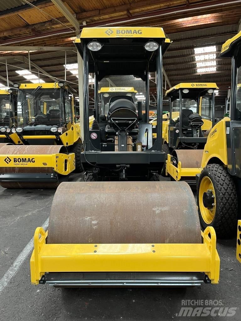 Bomag BW 124 DH-5 Yksivalssijyrät