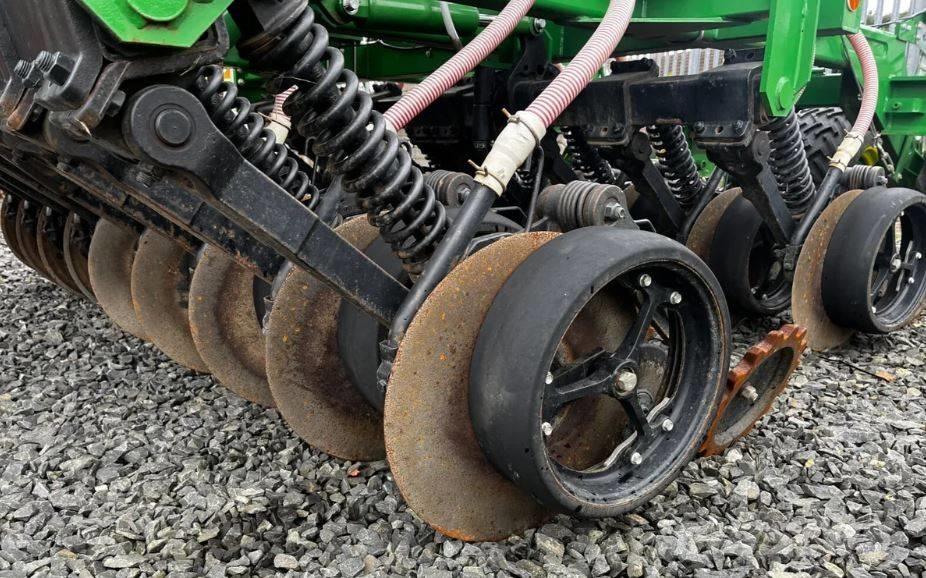 John Deere 750 A Kylvökoneet