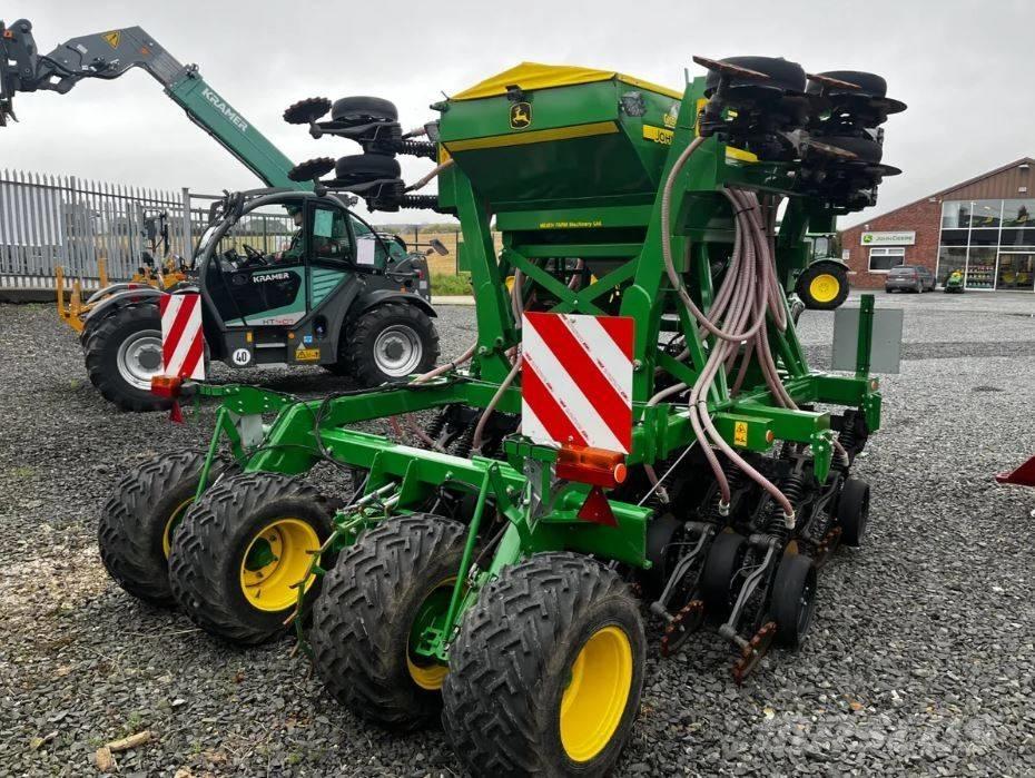 John Deere 750 A Kylvökoneet