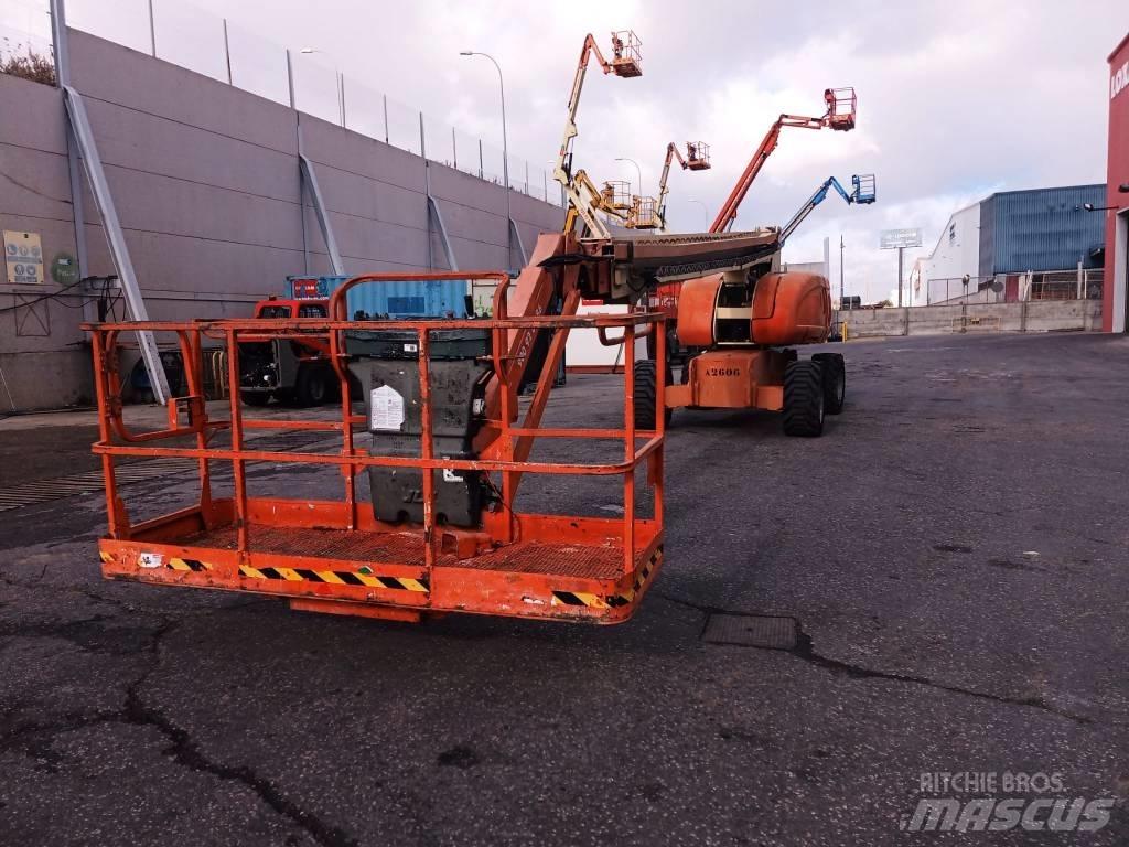 JLG 860 SJ Teleskooppipuominostimet