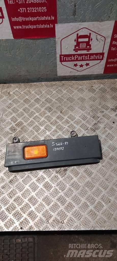 Scania 94 D.   1354593 Ohjaamot ja sisustat