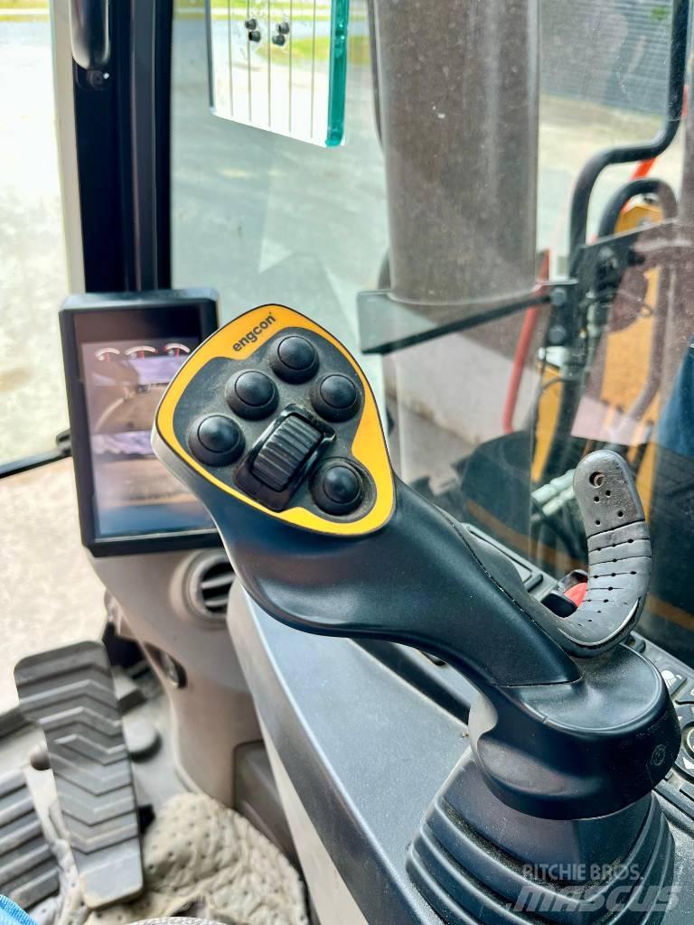 Volvo ECR 235 E Telakaivukoneet