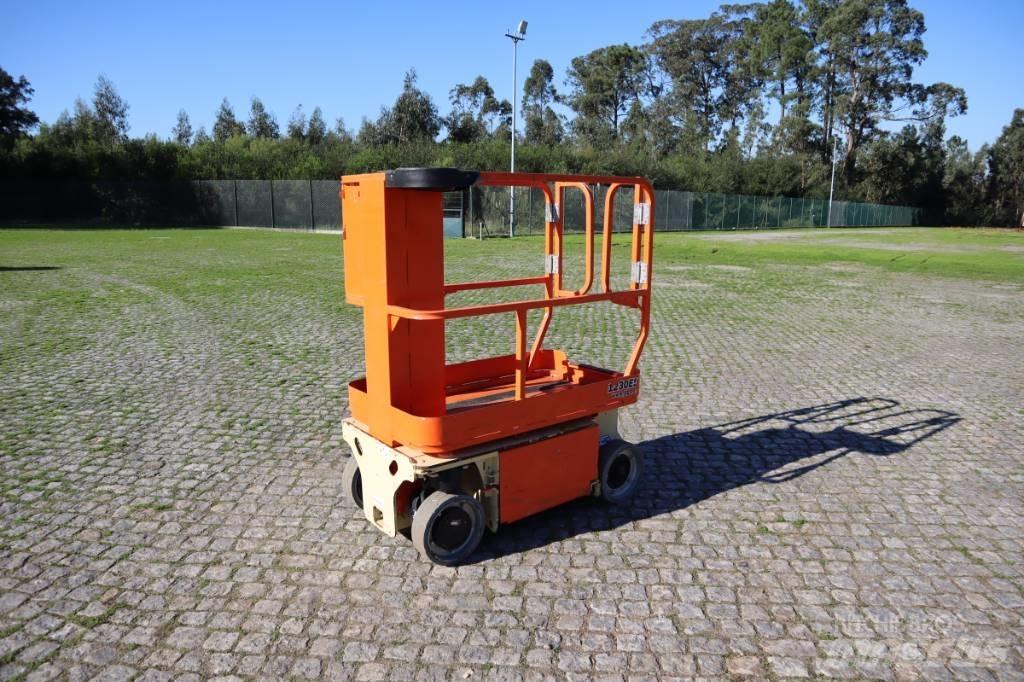 JLG 1230ES Henkilönostimet ja nostolaitteet