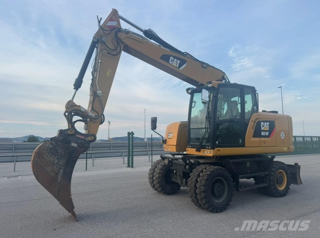 CAT M 318 F Pyöräkaivukoneet