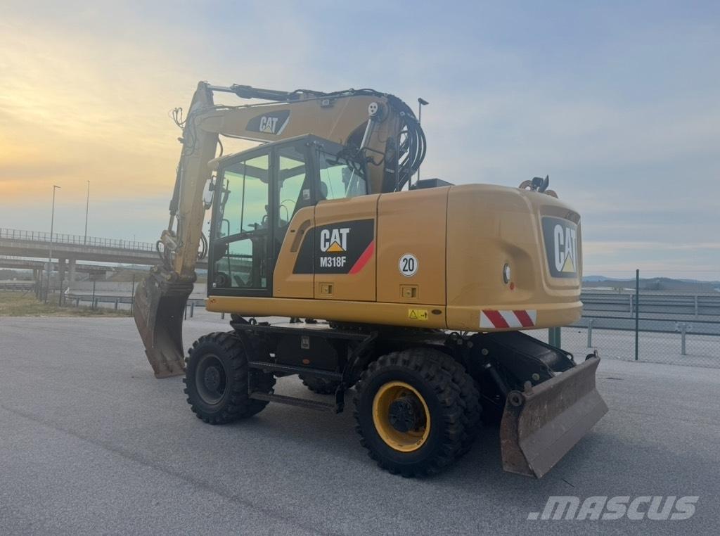 CAT M 318 F Pyöräkaivukoneet