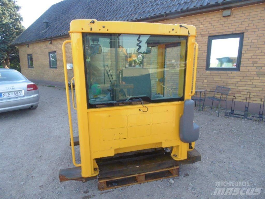 Volvo L 150 E Ohjaamo ja sisusta