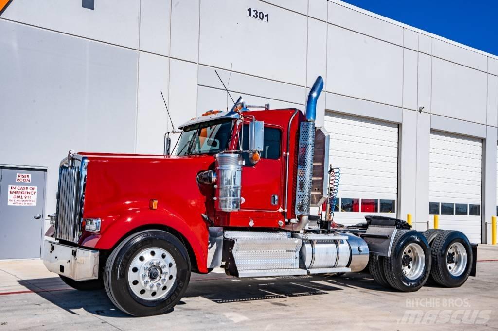 Kenworth W 900 Vetopöytäautot